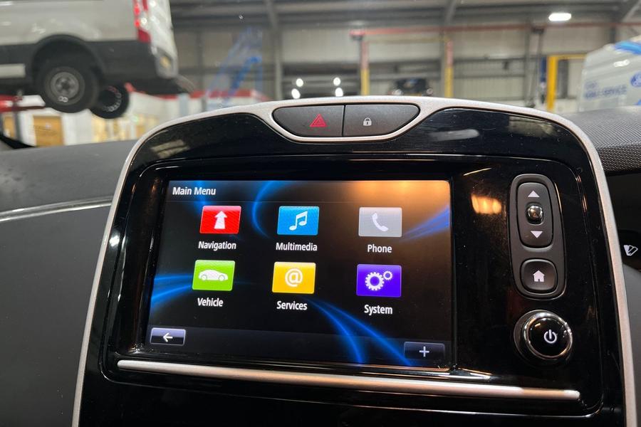Renault ZOE Photo autoimg-af17c359a37427b27d76ba2be4ef5e332e34dab3.jpg