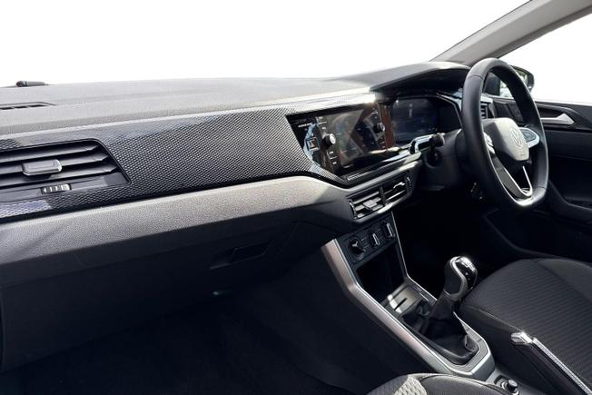 VOLKSWAGEN Polo Photo 2