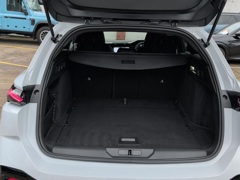 Used Peugeot 308 SW KO74YGL 18