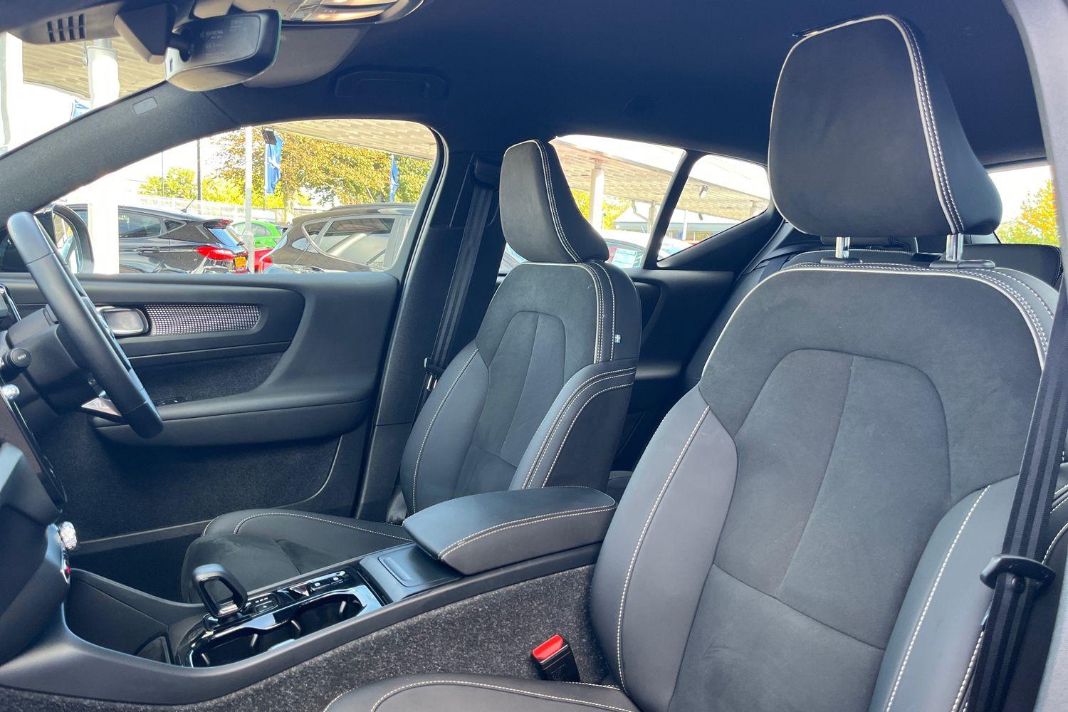 Volvo XC40 Photo 18