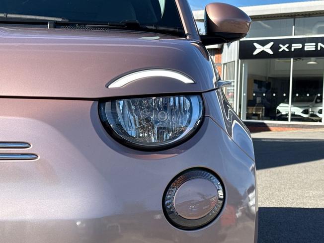 FIAT 500e Photo 29