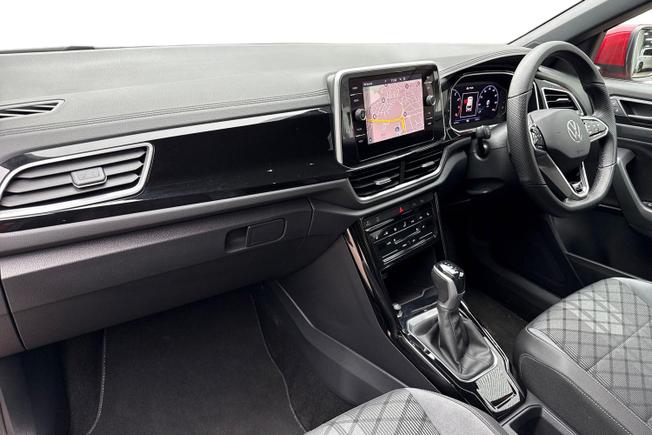 VOLKSWAGEN T-Roc Photo 2
