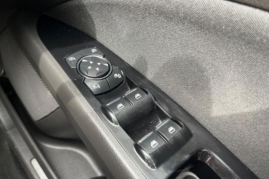 Ford MONDEO Photo autoimg-af2bf31c964ed5fa033d60085420bbcac1e22095.jpg