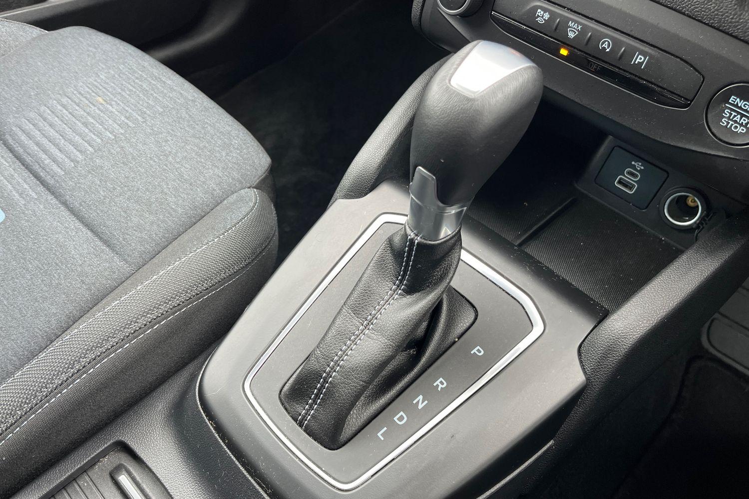 Ford FOCUS Photo 34