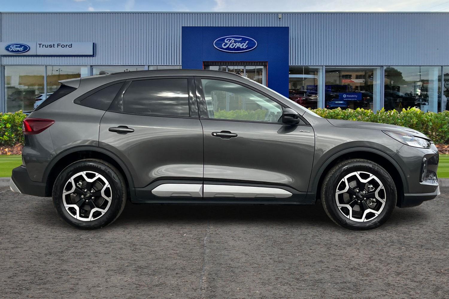 Ford KUGA Photo 2