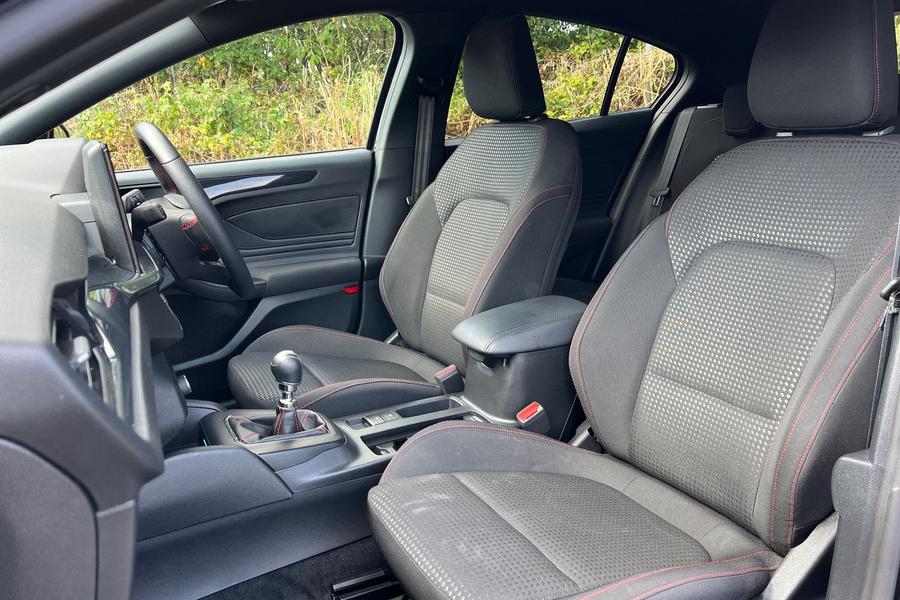 Ford FOCUS Photo autoimg-af36642e1f7a78ca8d05406b6cde554daf54a4ec.jpg