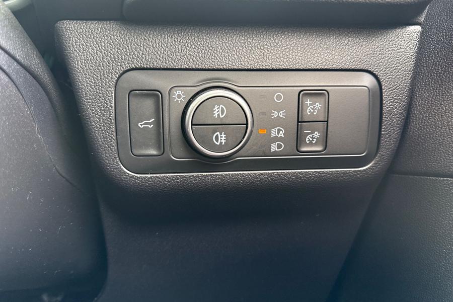 Ford KUGA Photo autoimg-af3743668b4330cf8af83e46bc7acfc6a7326ed9.jpg