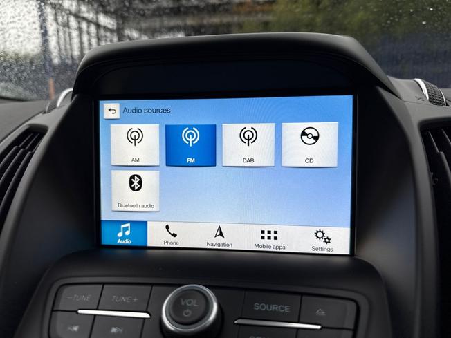FORD Kuga Photo 39
