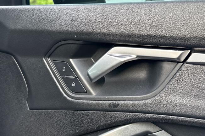 AUDI Q3 Photo 32