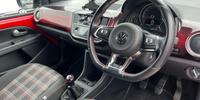 Volkswagen up! Photo 5