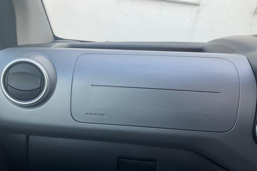 Peugeot Partner Tepee Photo autoimg-af41f2d0ee365ba465c3a843de5d2adcd2386ce9.jpg