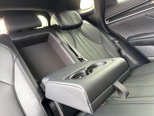 BYD Seal U Photo 27