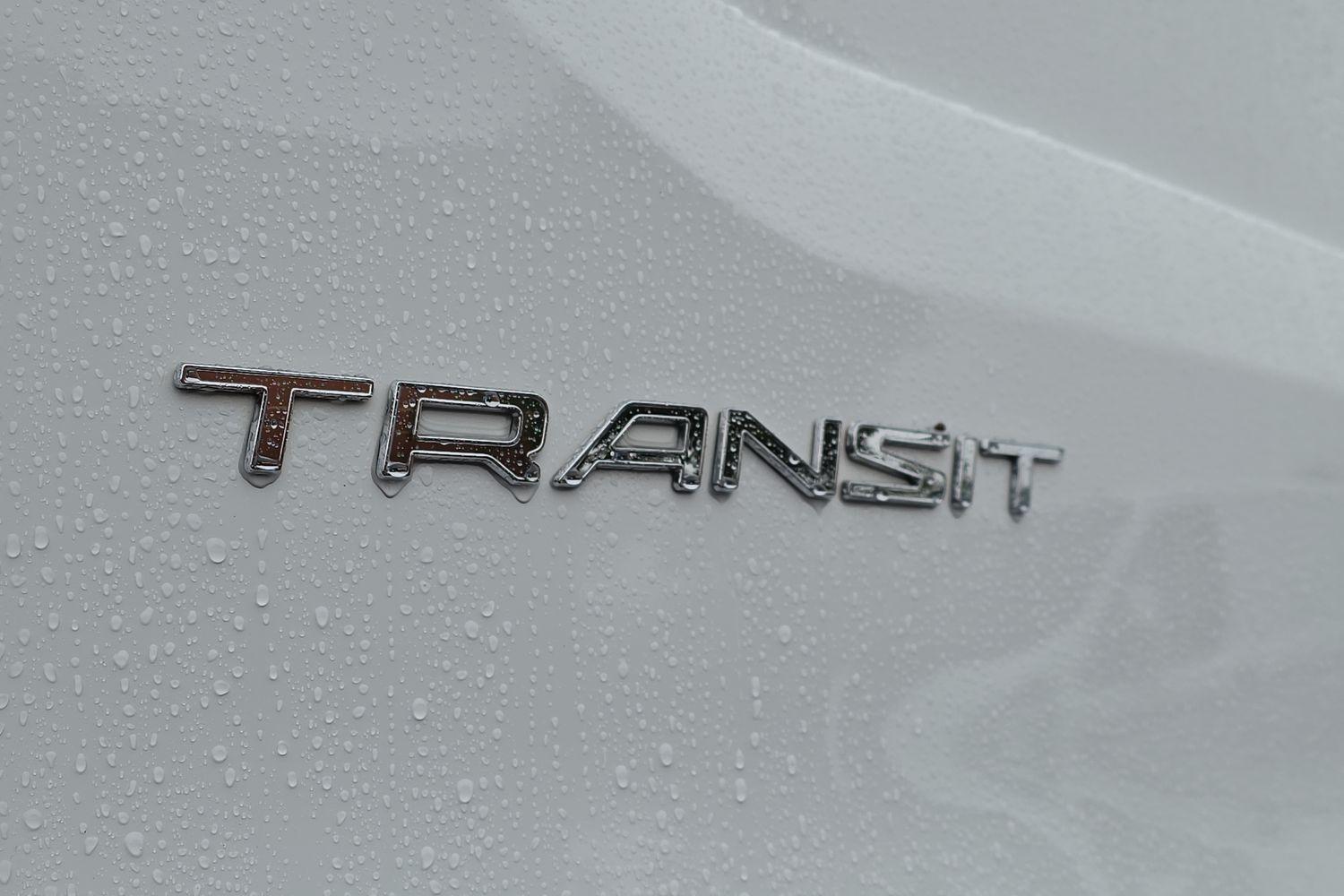 Ford Transit Photo 19