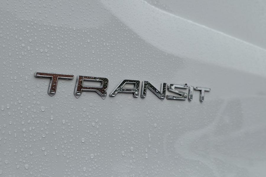 Ford Transit Photo autoimg-af4bce1c25531623bb2cc5d5afd53779124bbfa1.jpg