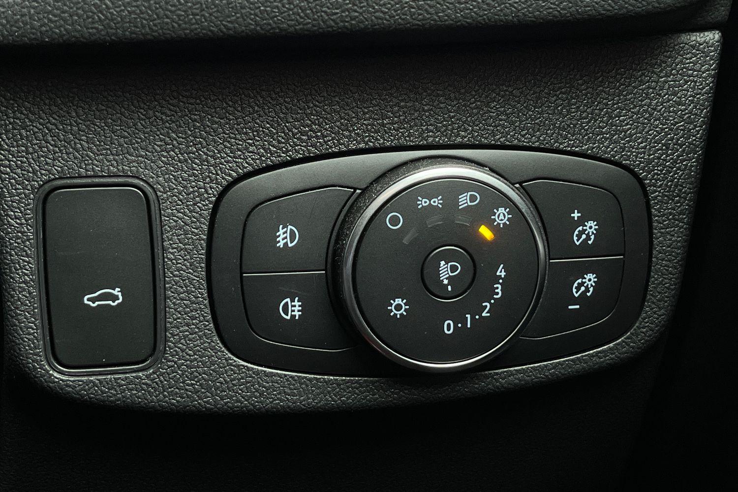 Ford Focus Photo 36
