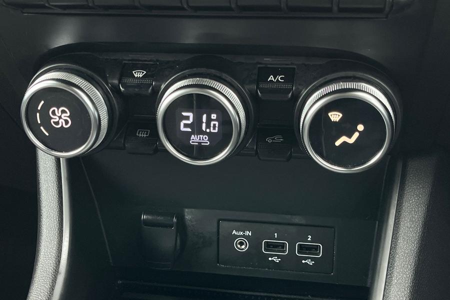 Renault Captur Photo autoimg-af50cc534760bf8cef2382485a9d0e075eeb8850.jpg