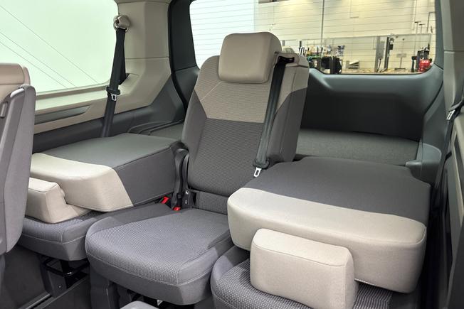 Volkswagen Multivan Photo 32
