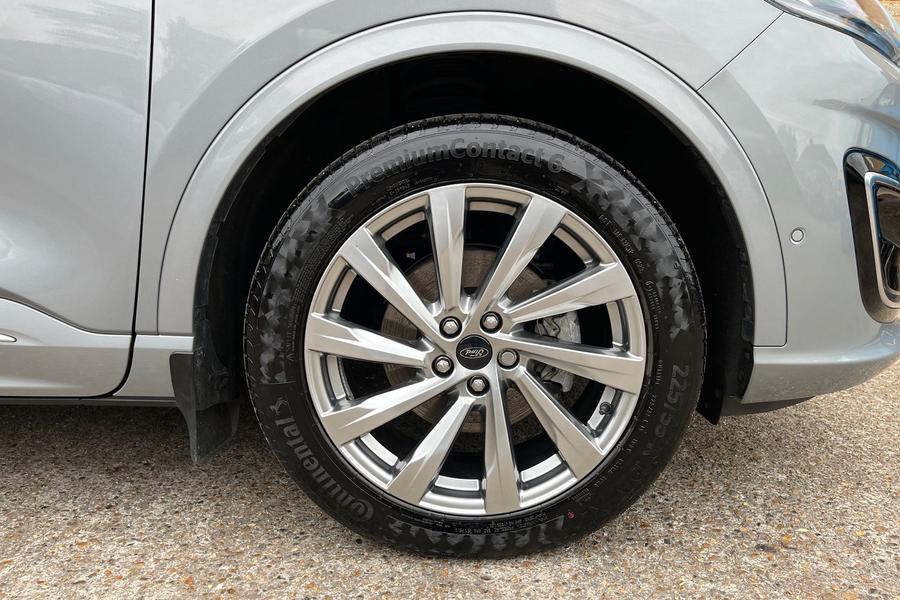Ford KUGA Photo autoimg-af54dc75c2bc8920986da3586f6ae9050db189ce.jpg