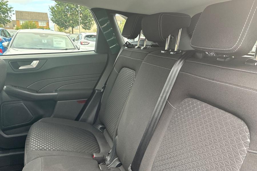 Ford Kuga Photo autoimg-af594172a9460cab6b91854a744030ddfb1a5018.jpg