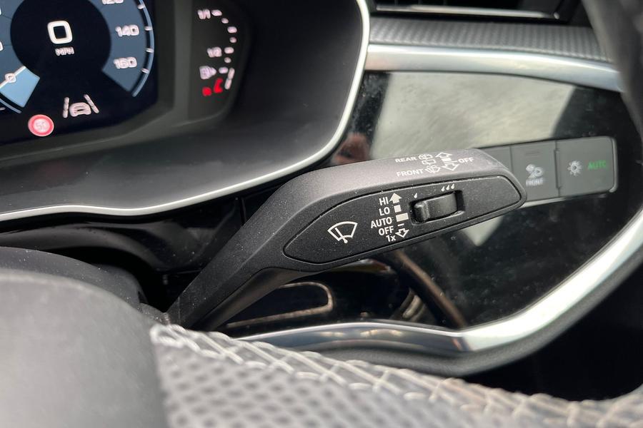 Audi Q3 Photo autoimg-af5bac8b2408591646689f643c976403329f6ad3.jpg