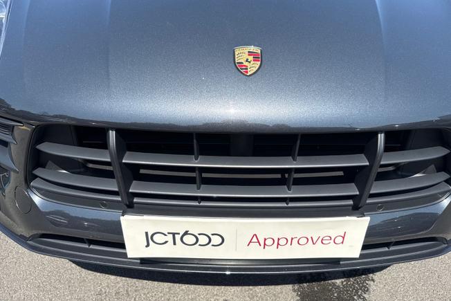 PORSCHE Macan Photo 34