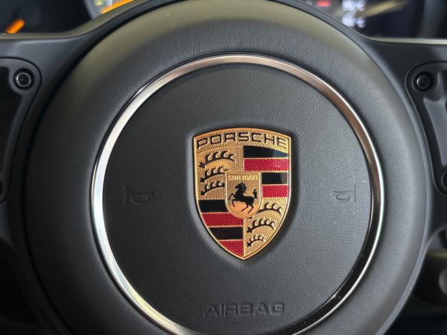 PORSCHE 718 Cayman Photo 34