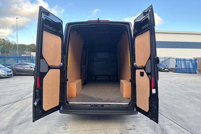 VOLKSWAGEN Crafter Photo 12