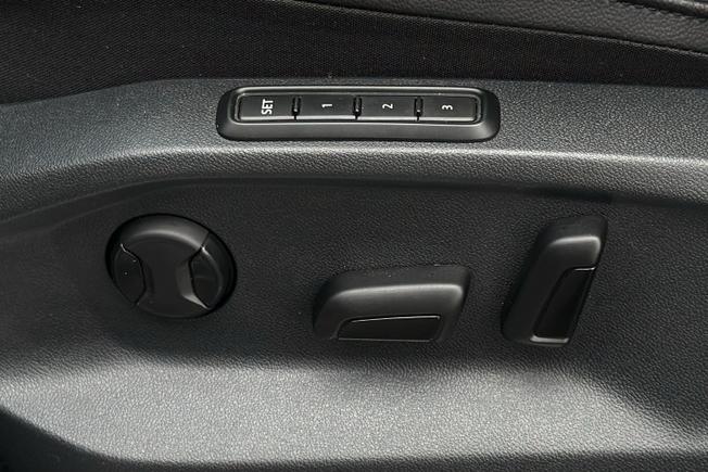 VOLKSWAGEN Tiguan Photo 24