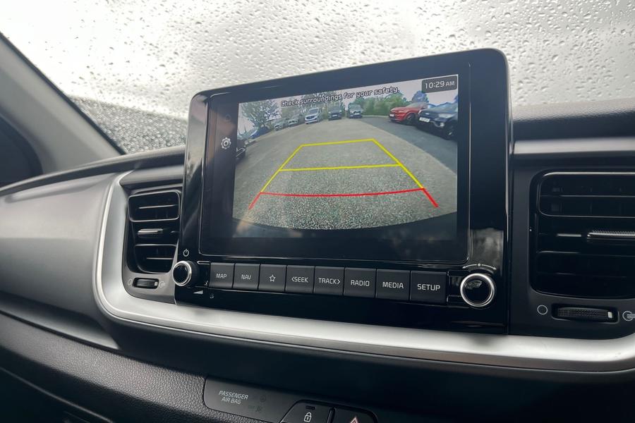 Kia STONIC Photo autoimg-af69b05472628a6528858e8b6794d93ac3a9a3f8.jpg