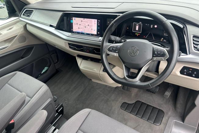 VOLKSWAGEN Multivan Photo 6
