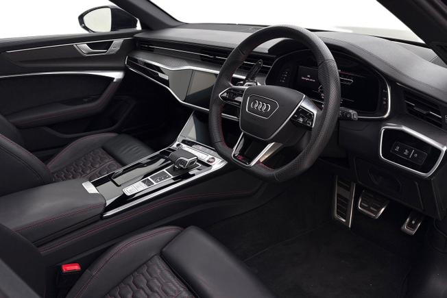 AUDI RS6 Photo 6