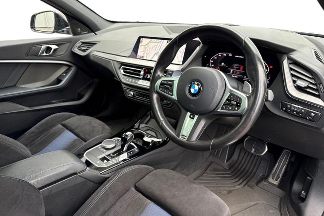 BMW 1 Series Photo 6