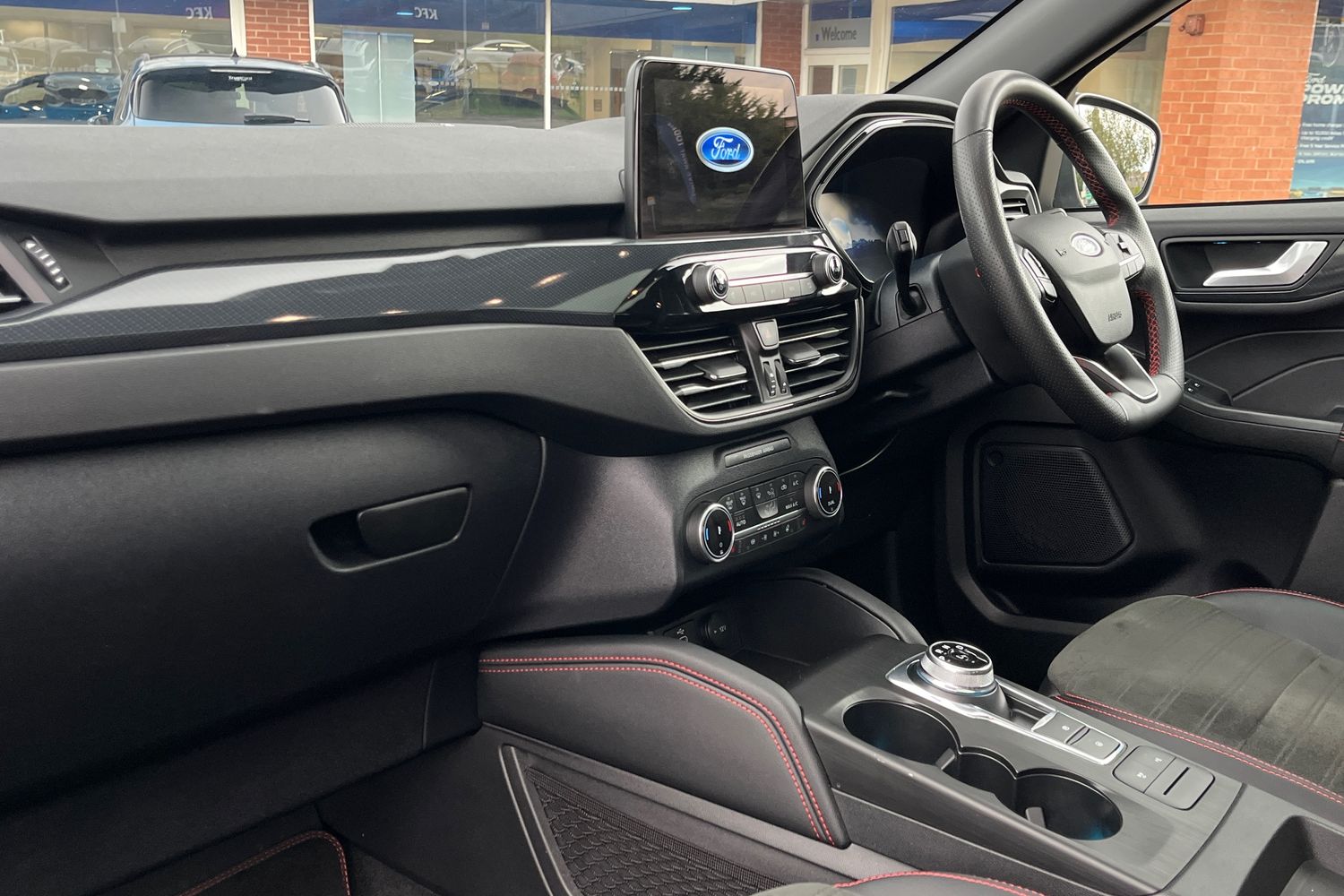 Ford Kuga Photo 17