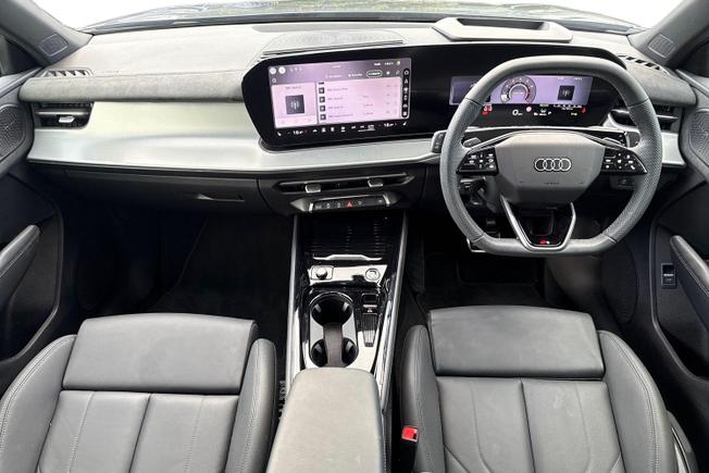 AUDI Q3 Photo 10