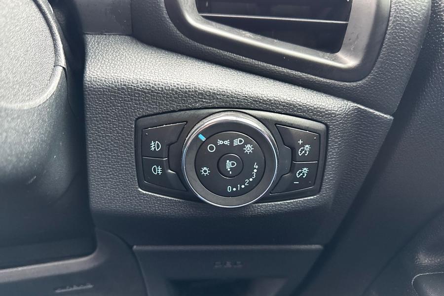 Ford ECOSPORT Photo autoimg-af78bc8d35e22ddd865034cdeed60068ca11cd87.jpg