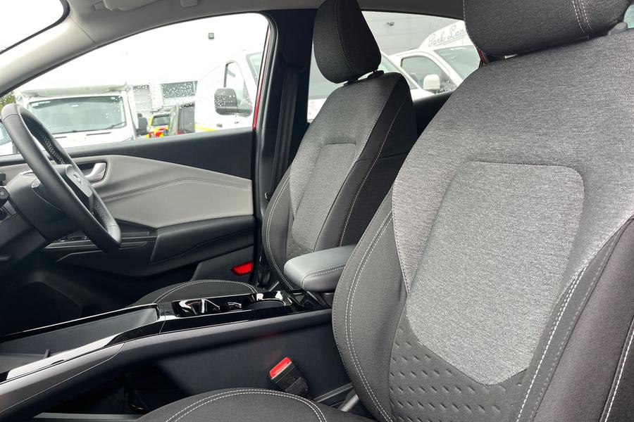 Ford PUMA Photo autoimg-af7a71caf4450af37d8fe6c5c24818b16803ff42.jpg