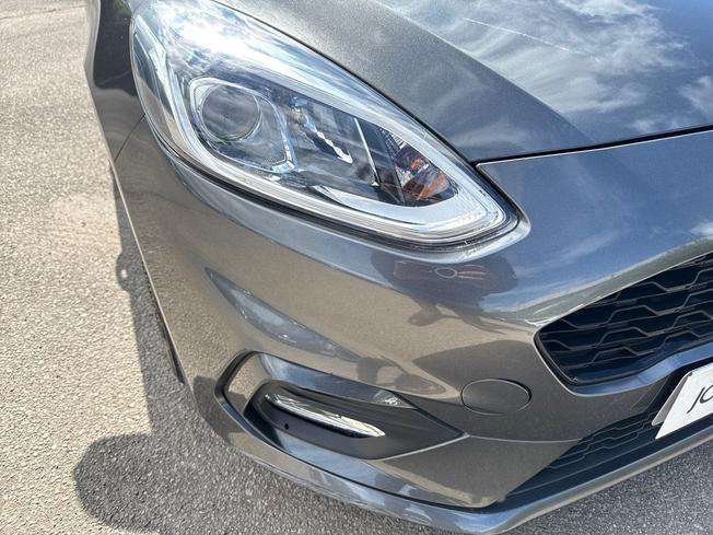 FORD Fiesta Photo 19