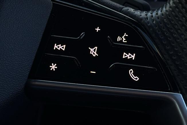 Audi Q4 e-tron Photo 17