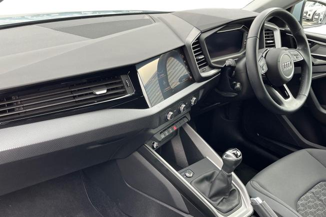 AUDI A1 Photo 2