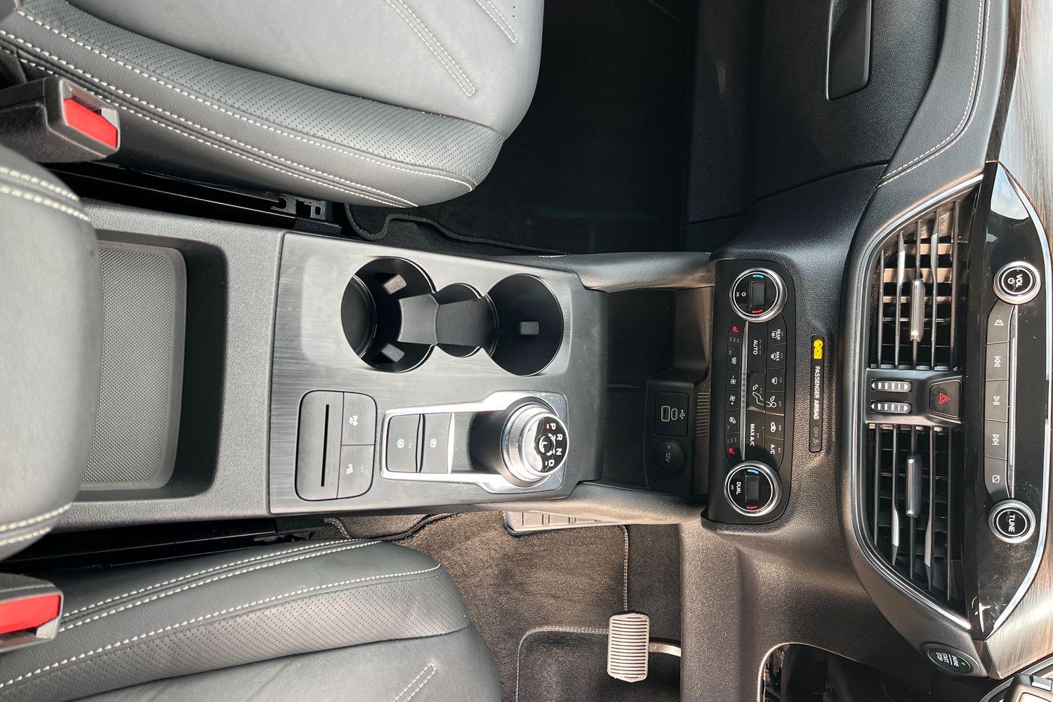 Ford Kuga Photo 32