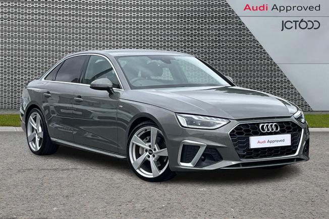 Audi A4 Photo 1