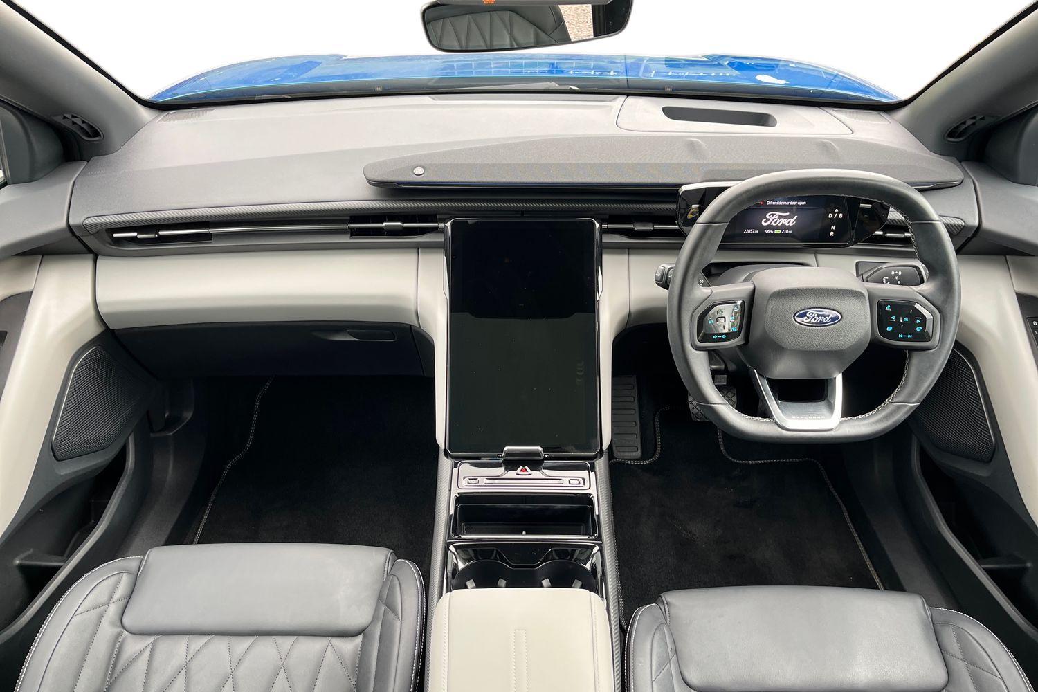 Ford Explorer Photo 9