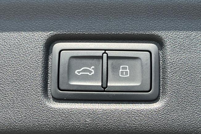 Audi Q6 Photo 38