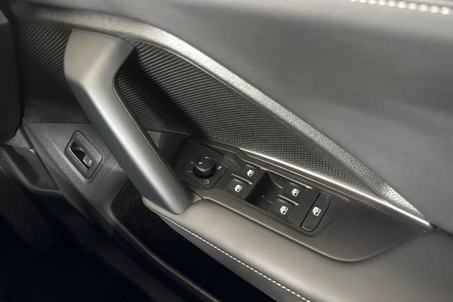 VOLKSWAGEN Tiguan Photo 27