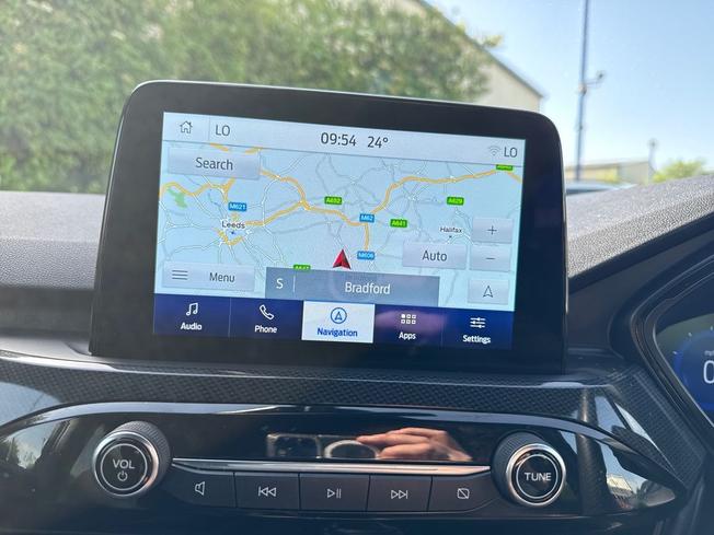 FORD Kuga Photo 26