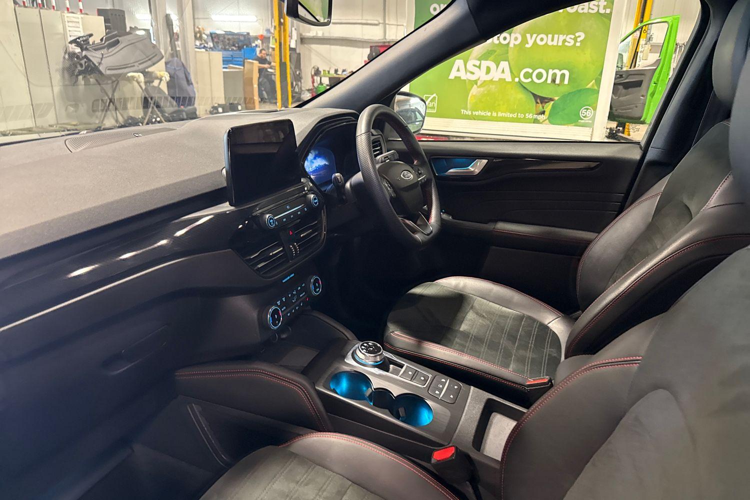 Ford KUGA Photo 17