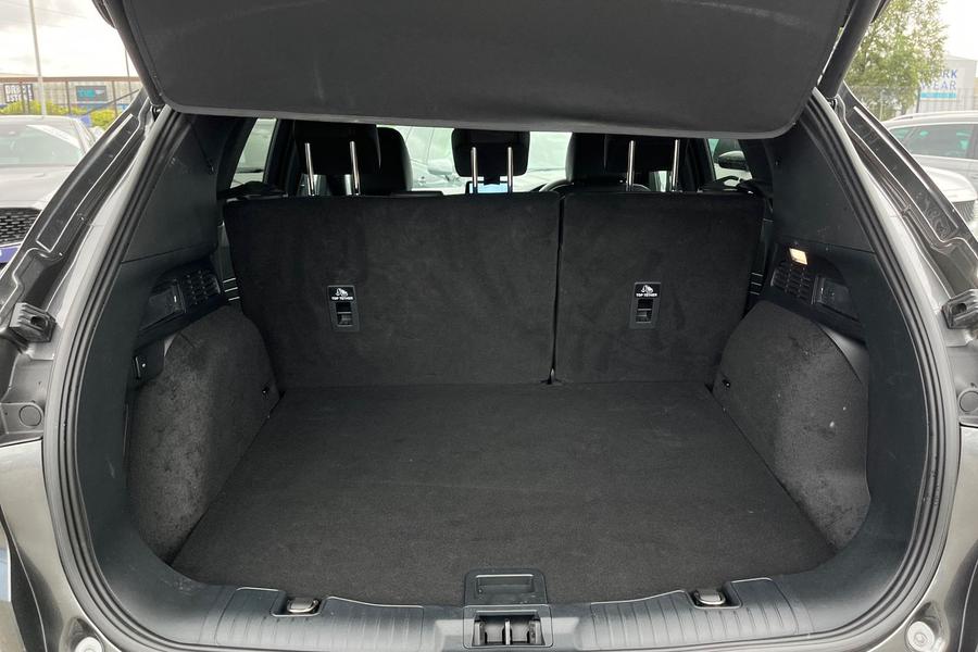 Ford Kuga Photo autoimg-af9501163d194ff796703748a76e2ba337a1ff87.jpg