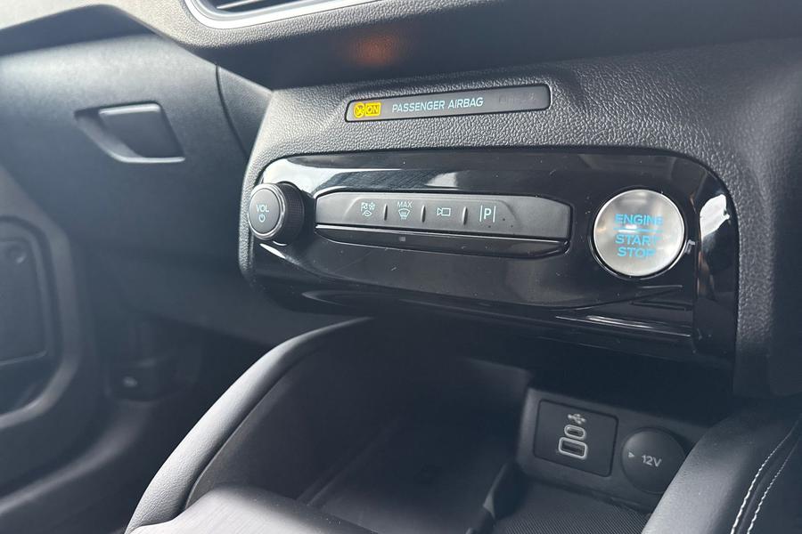Ford Kuga Photo autoimg-af9529cf7ab7421625e8d544ec0326f7e102838c.jpg