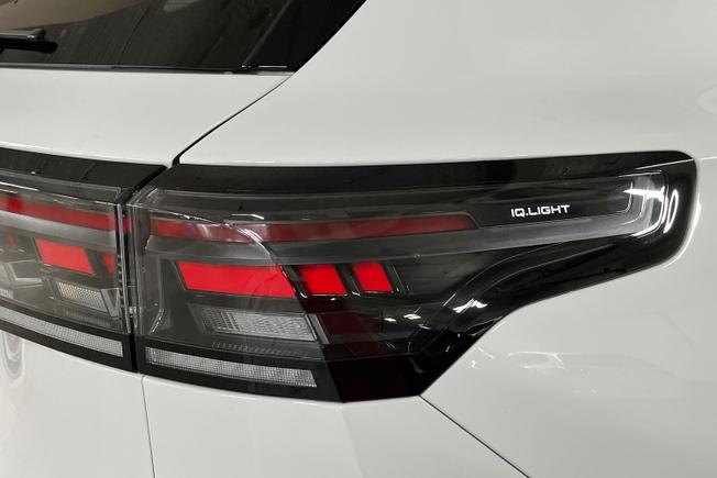 VOLKSWAGEN Tiguan Photo 18