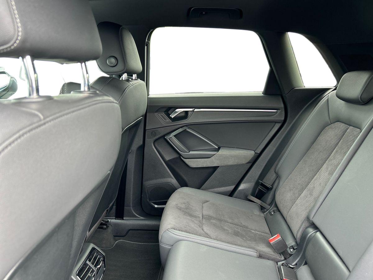 Audi Q3 Photo 3